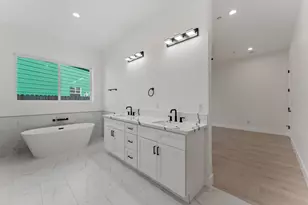 9017 Phoenix Ave, Fair Oaks, CA 95628 - Photo 18