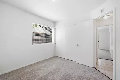 8306 Bull Mountain Circle, Elk Grove, CA 95758 - Photo 12