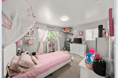 6240 Morazan Street, North Highlands, CA 95660 - Photo 18