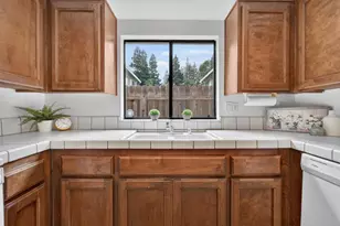 21 Quay Ct, Sacramento, CA 95831 - Photo 26