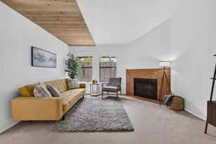 21 Quay Ct, Sacramento, CA 95831 - Photo 2