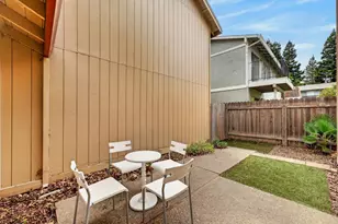 21 Quay Ct, Sacramento, CA 95831 - Photo 42