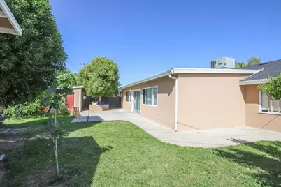 664 Acacia Avenue, Sacramento, CA 95815 - Photo 46