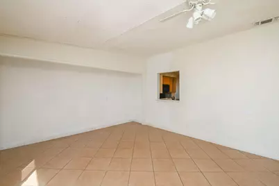 664 Acacia Avenue, Sacramento, CA 95815 - Photo 22
