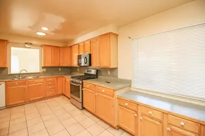 664 Acacia Avenue, Sacramento, CA 95815 - Photo 20