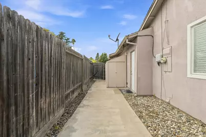 3701 Scottsboro Drive, Sacramento, CA 95826 - Photo 22
