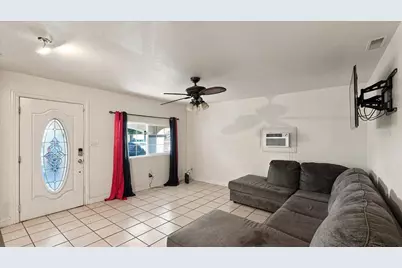 2419 Nightingale Avenue, Stockton, CA 95205 - Photo 6