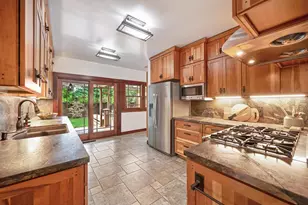 1038 33rd St, Sacramento, CA 95816 - Photo 12