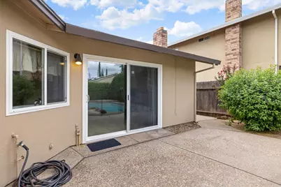 9213 Caldera Way, Sacramento, CA 95826 - Photo 32