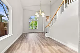 2700 Screech Owl Way, Sacramento, CA 95834 - Photo 6