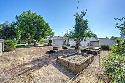 2407 Masoni Way, Rancho Cordova, CA 95670 - Photo 44