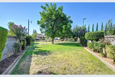 2407 Masoni Way, Rancho Cordova, CA 95670 - Photo 40