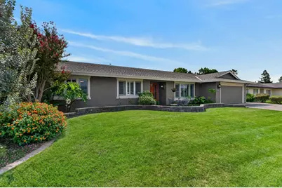 8733 Elk Ridge Way, Elk Grove, CA 95624 - Photo 4