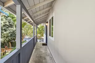 627 T St, Sacramento, CA 95811 - Photo 2