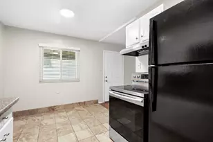 627 T St, Sacramento, CA 95811 - Photo 16