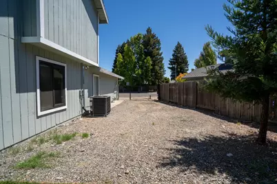 6 River Village Court, Sacramento, CA 95831 - Photo 38