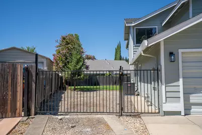 6 River Village Court, Sacramento, CA 95831 - Photo 36