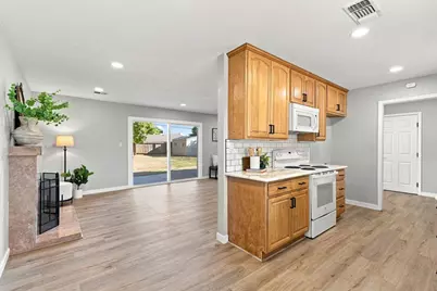 10259 Croydon Way, Rancho Cordova, CA 95670 - Photo 14