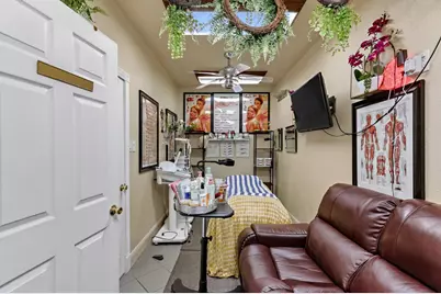 43 W Main Street, Merced, CA 95340 - Photo 16