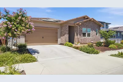 2013 Santos Street, Woodland, CA 95776 - Photo 2