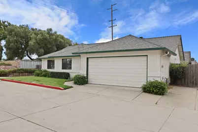 773 E Century Place, Lodi, CA 95240 - Photo 2