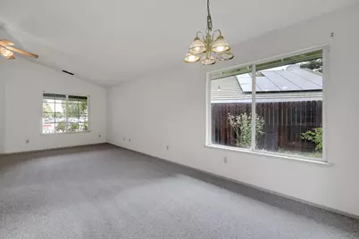 1724 Deerfield Dr, Yuba City, CA 95993 - Photo 10