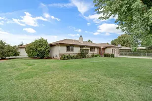 6945 22nd St, Rio Linda, CA 95673 - Photo 1