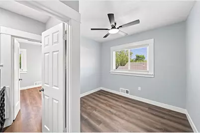 325 Ash Street, Modesto, CA 95351 - Photo 12