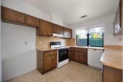 8804 On Court, Elk Grove, CA 95624 - Photo 10