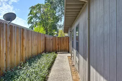 8804 On Court, Elk Grove, CA 95624 - Photo 4