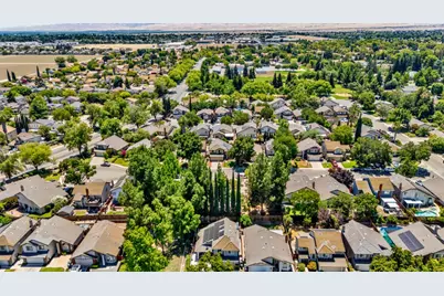 102 Henry Court, Tracy, CA 95376 - Photo 40