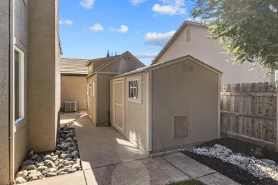 723 Stewart Street, Folsom, CA 95630 - Photo 48