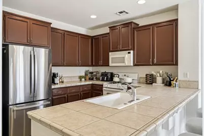 1672 Halo Avenue, Sacramento, CA 95835 - Photo 18