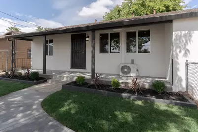 1917 Kenwood Street, Sacramento, CA 95815 - Photo 2