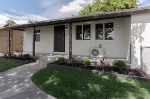 1917 Kenwood St, Sacramento, CA 95815 - Photo 2