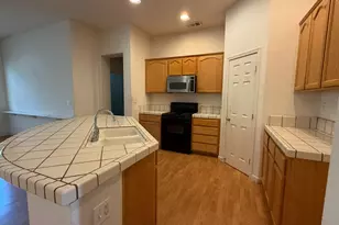 1347 Cliff Swallow Dr, Patterson, CA 95363 - Photo 2