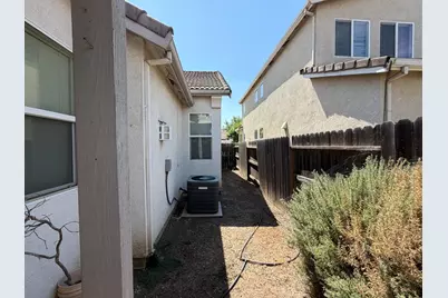 1347 Cliff Swallow Drive, Patterson, CA 95363 - Photo 30