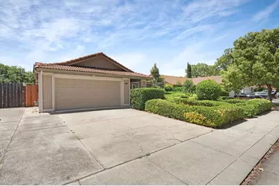 530 Mahogany Lane, Tracy, CA 95376 - Photo 2