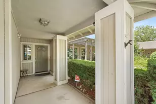 530 Mahogany Ln, Tracy, CA 95376 - Photo 4