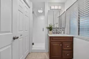 1428 Gladstone Dr, Sacramento, CA 95864 - Photo 18