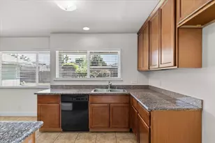 6116 Herndon Pl, Stockton, CA 95219 - Photo 10