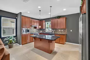8004 Linda Isle Ln, Sacramento, CA 95831 - Photo 16