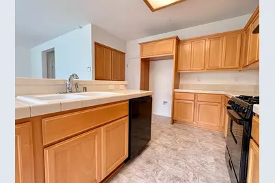 7443 Tisdale Way, Sacramento, CA 95822 - Photo 8