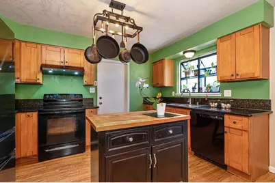 10504 Ambassador Drive, Rancho Cordova, CA 95670 - Photo 8