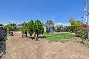 5070 Martin Luther King Jr Blvd, Sacramento, CA 95820 - Photo 20