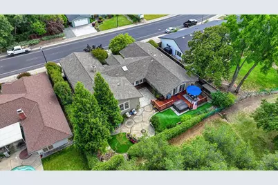 325 Diamond Oaks Road, Roseville, CA 95678 - Photo 46