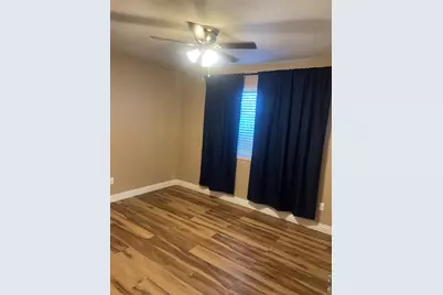 8712 Elk Way, Elk Grove, CA 95624 - Photo 14