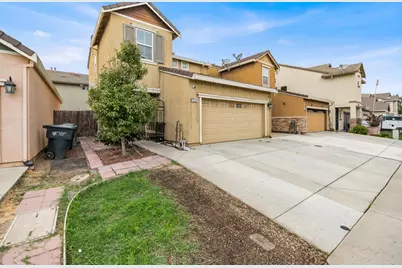 7518 Georgica Way, Sacramento, CA 95822 - Photo 4