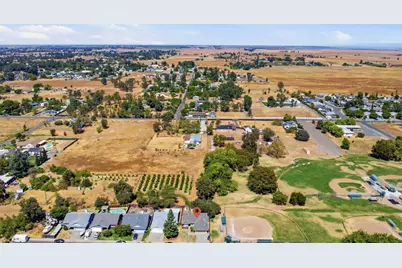 905 Herring Avenue, Rio Linda, CA 95673 - Photo 32