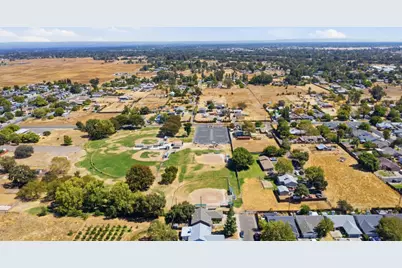 905 Herring Avenue, Rio Linda, CA 95673 - Photo 34